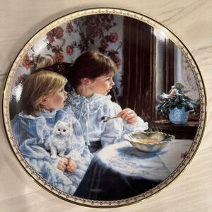 Sandra Kuck First Snow Decorative Art Plate Sugar and Spice Collection 7th Issue